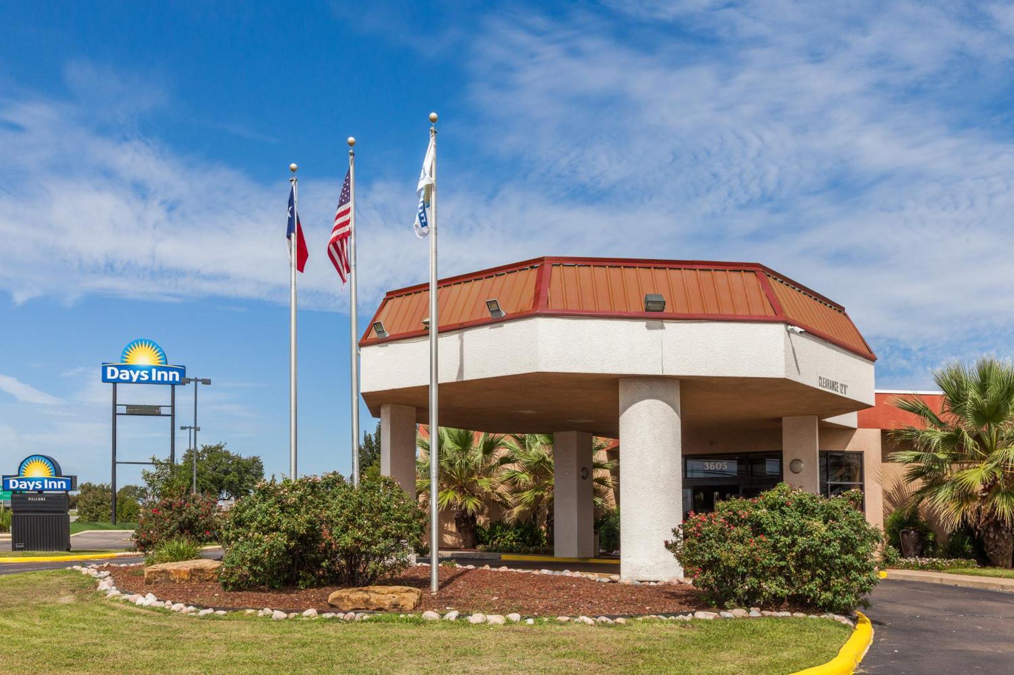 Days Inn By Wyndham Sherman Exterior photo